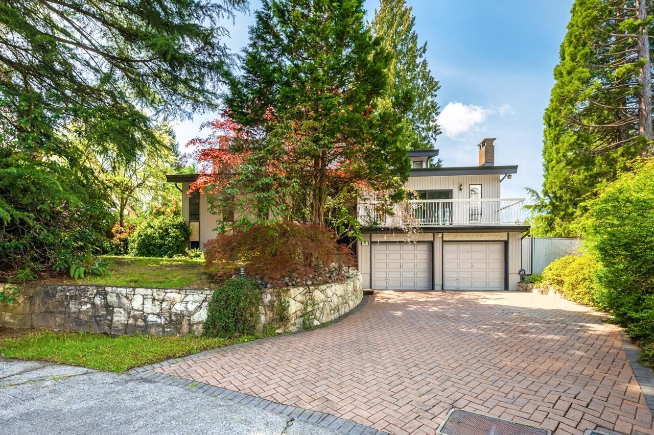 Main Photo: 6405 CHAUCER Place in Burnaby: Buckingham Heights House for sale (Burnaby South)  : MLS®# R2779485