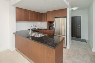 Photo 8: 307 5989 IONA Drive in Vancouver: University VW Condo for sale in "Chancellor Hall" (Vancouver West)  : MLS®# R2194182