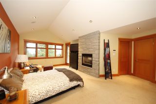 Photo 8: 1066 GLACIER VIEW Drive in Squamish: Garibaldi Highlands House for sale : MLS®# R2118309
