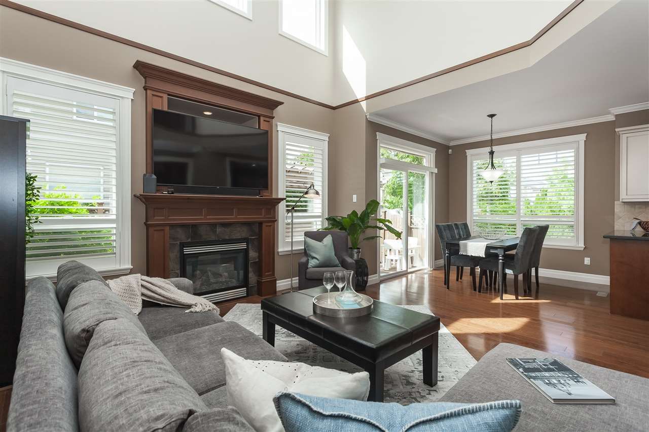 Main Photo: 7263 197 Street in Langley: Willoughby Heights House for sale in "Mountainview Estates" : MLS®# R2489043