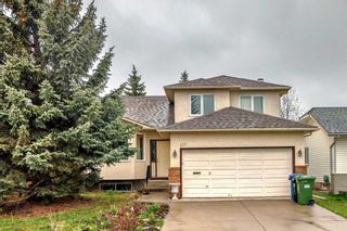 Photo 1: 111 wood Valley Bay SW in Calgary: Woodbine Detached for sale : MLS®# A2130053