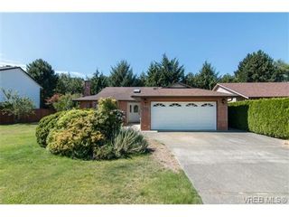 Photo 2: 3122 Antrobus Cres in VICTORIA: Co Sun Ridge House for sale (Colwood)  : MLS®# 709711