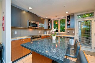 Photo 4: 48 728 W 14TH Street in North Vancouver: Mosquito Creek Townhouse for sale in "NOMA" : MLS®# R2825748