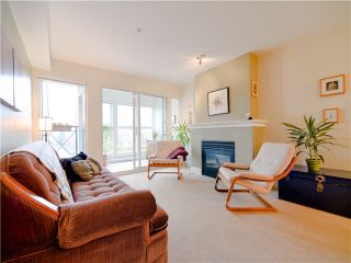 Photo 3: 203 3637 W 17TH Avenue in Vancouver: Dunbar Condo for sale (Vancouver West) 