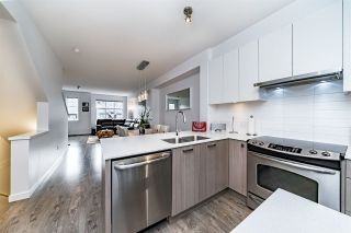 Photo 9: 15 1320 RILEY Street in Coquitlam: Burke Mountain Townhouse for sale in "RILEY" : MLS®# R2329150