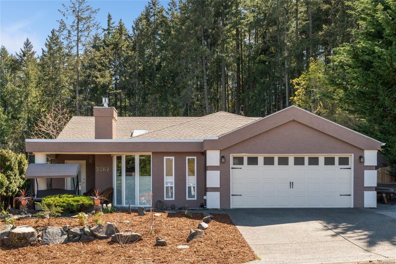 FEATURED LISTING: 3262 Ash Rd Chemainus