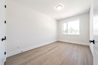 Photo 20: 3333 41 Street SW in Calgary: Glenbrook Semi Detached (Half Duplex) for sale : MLS®# A2013297
