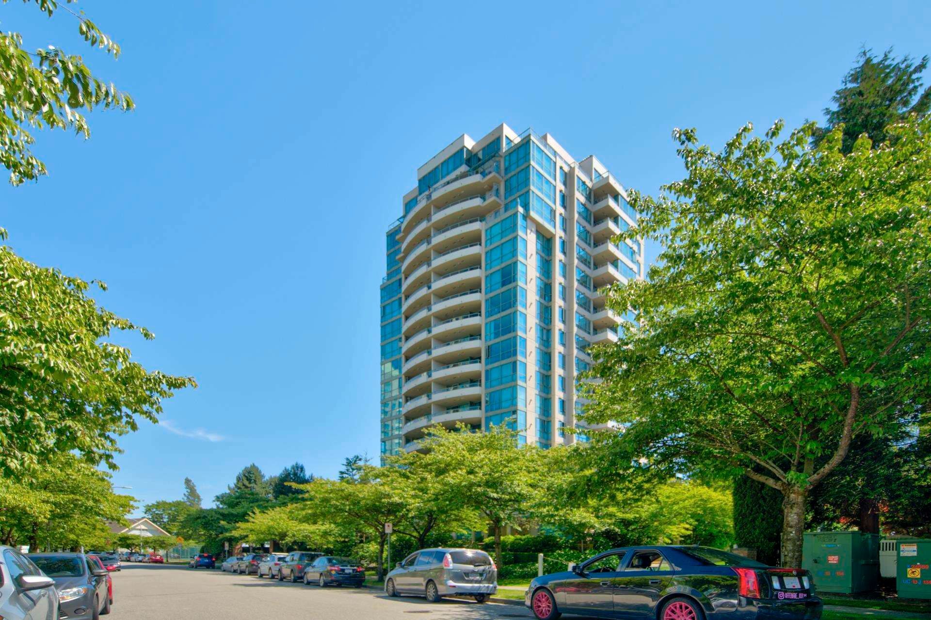 Main Photo: 1601 6622 SOUTHOAKS CRESCENT in Burnaby: Highgate Condo for sale (Burnaby South)  : MLS®# R2596768