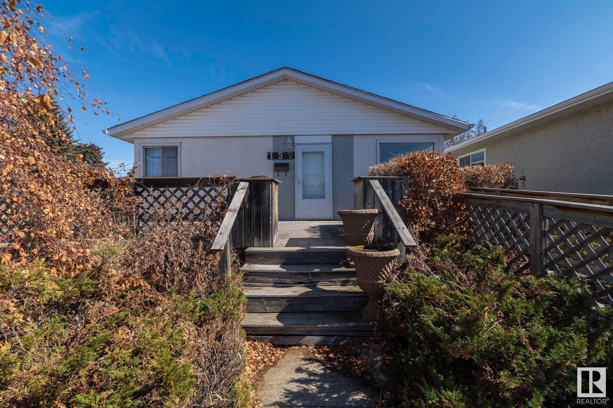 Main Photo: 13539 113 Street in Edmonton: Zone 01 House for sale : MLS®# E4334884