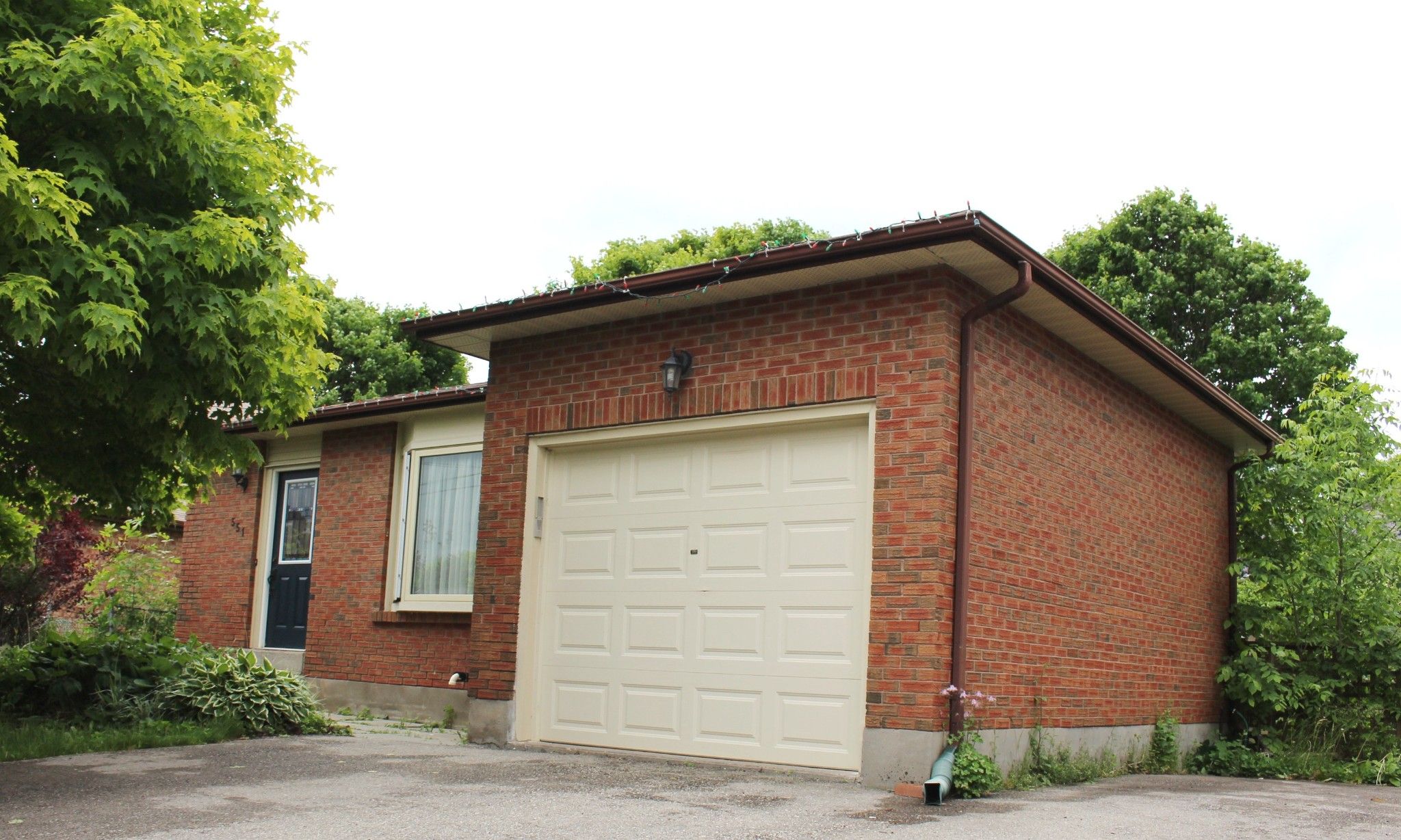 Main Photo: 551 Ewing Street in Cobourg: House for sale : MLS®# 131637