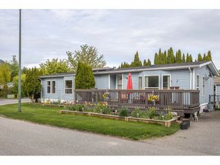 Photo 1: 72 41168 LOUGHEED Highway in Mission: Dewdney Deroche Manufactured Home for sale in "Oasis Country Estates" : MLS®# R2454251
