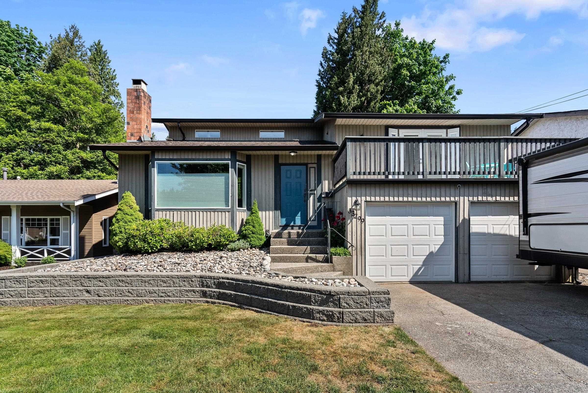 Main Photo: 33299 14 Avenue in Mission: Mission BC House for sale : MLS®# R2786899