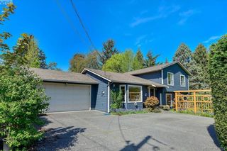 Photo 1: 3714 Blenkinsop Rd in VICTORIA: SE Maplewood House for sale (Saanich East)  : MLS®# 786001