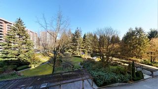 Photo 8: 506 2020 FULLERTON Avenue in North Vancouver: Pemberton NV Condo for sale in "WOODCROFT ESTATES" : MLS®# R2447062