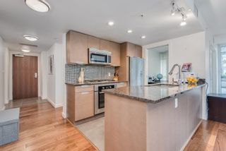 Photo 5: 570 2080 W BROADWAY in Vancouver: Kitsilano Condo for sale in "PINNACLE LIVING ON BROADWAY" (Vancouver West)  : MLS®# R2685164