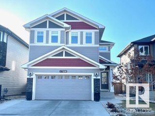 Photo 1: 17208 121 Street in Edmonton: Zone 27 House for sale : MLS®# E4377741