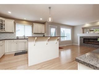 Photo 10: 20612 66A Avenue in Langley: Willoughby Heights House for sale : MLS®# R2435243