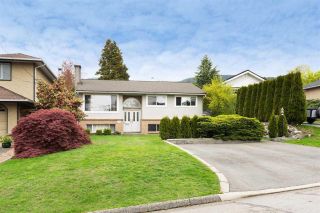 Main Photo: 488 W KINGS Road in North Vancouver: Upper Lonsdale House for sale : MLS®# R2830045