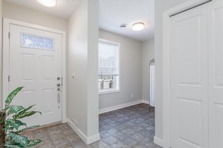 Photo 3: 132 2802 KINGS HEIGHTS Gate: Airdrie Row/Townhouse for sale : MLS®# C4294255