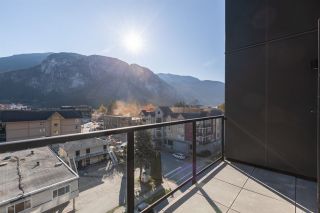 Photo 23: 610 38013 THIRD Avenue in Squamish: Downtown SQ Condo for sale in "THE LAUREN" : MLS®# R2476208
