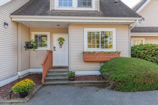 Photo 1: 1 19948 WILLOUGHBY Way in Langley: Willoughby Heights Townhouse for sale in "Cranbrook Court" : MLS®# R2728483