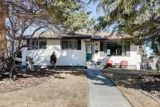 Photo 1: 32 Hunterquay Place NW in Calgary: Huntington Hills Detached for sale : MLS®# A1072158