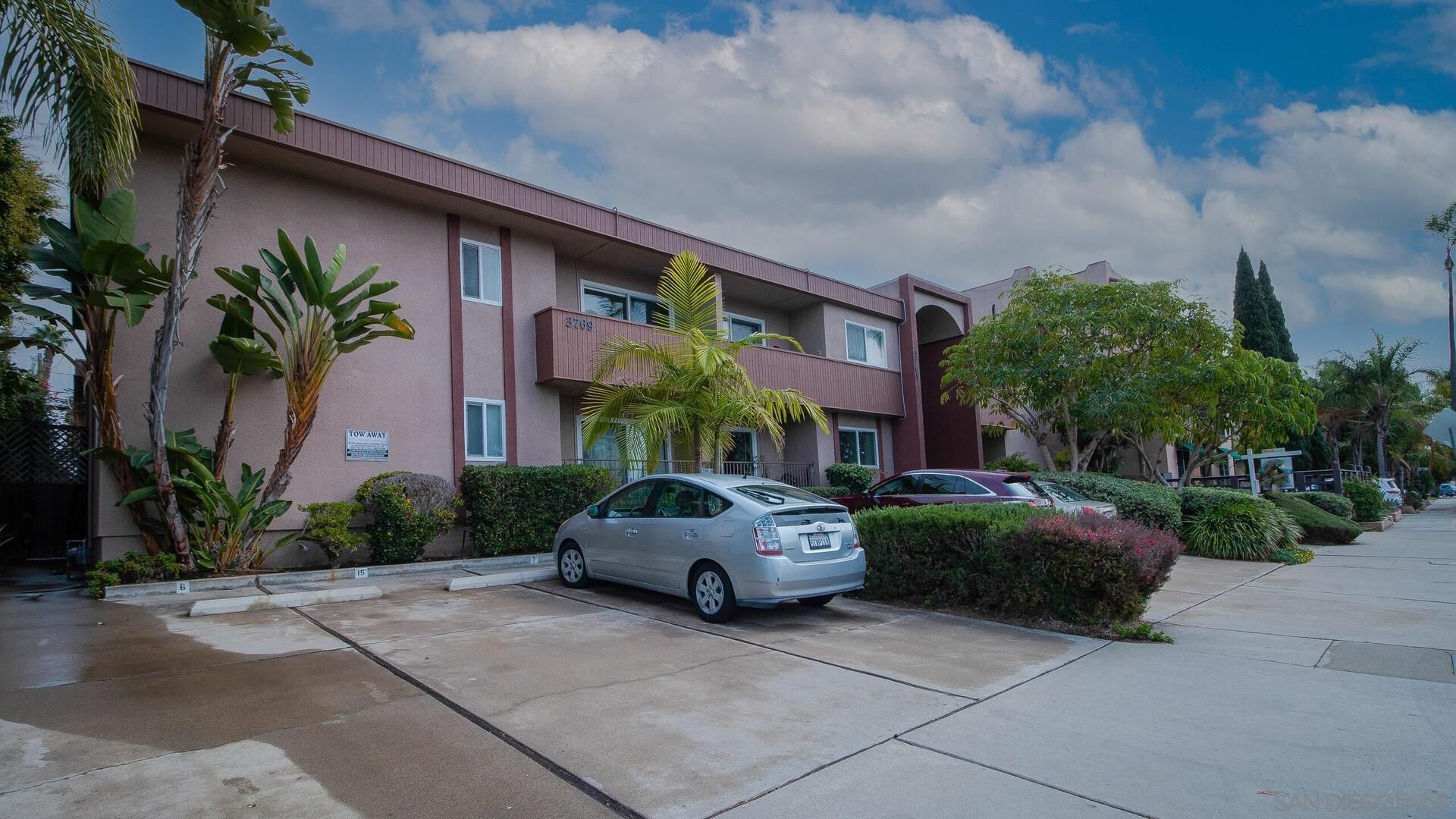 Main Photo: Condo for sale : 1 bedrooms : 3769 1st Ave #9 in San Diego