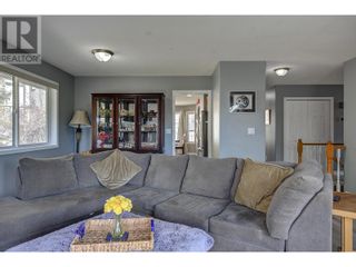 Photo 12: 5812 Richfield Place Westmount: Okanagan Shuswap Real Estate Listing: MLS®# 10309308