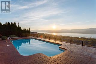 Photo 3: 714 KUIPERS Crescent in Kelowna: House for sale : MLS®# 10307222