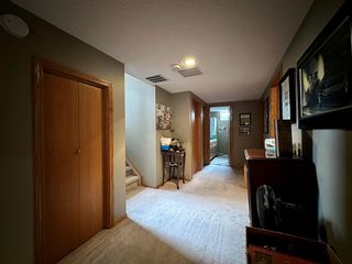Photo 19: 2724 Crawford Road NW in Calgary: Charleswood Detached for sale : MLS®# A2022159