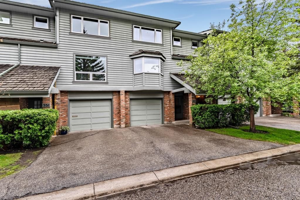 Main Photo: 549 POINT MCKAY Grove NW in Calgary: Point McKay Row/Townhouse for sale : MLS®# A1026968