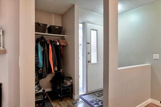 Photo 3: 10 3015 51 Street SW in Calgary: Glenbrook Row/Townhouse for sale : MLS®# A2097059