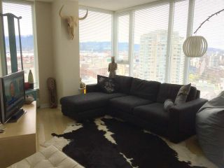 Photo 2: 2305 188 KEEFER Place in Vancouver: Downtown VW Condo for sale in "Espana" (Vancouver West)  : MLS®# R2044503