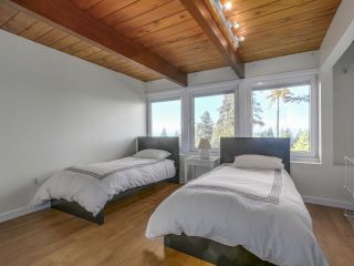 Photo 13: 2720 ROSEBERY Avenue in West Vancouver: Queens House for sale : MLS®# R2419179