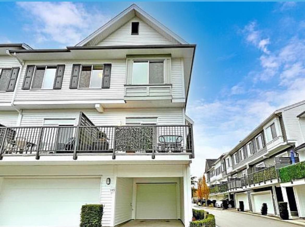 Main Photo: 107 15230 GUILDFORD Drive in Surrey: Guildford Townhouse for sale in "Guildford The Great" (North Surrey)  : MLS®# R2629724