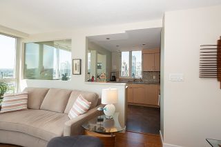 Photo 6: 2701 1201 MARINASIDE Crescent in Vancouver: Yaletown Condo for sale in "The Peninsula" (Vancouver West)  : MLS®# R2602027