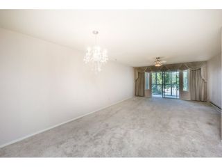 Photo 3: 48 32691 GARIBALDI Drive in Abbotsford: Abbotsford West Townhouse for sale in "Carriage Lane" : MLS®# R2096442