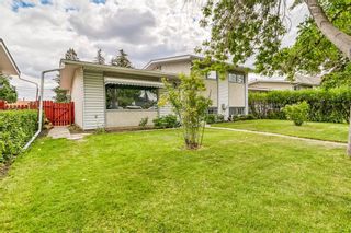 Photo 1: 5612 Travis Street NE in Calgary: Thorncliffe Detached for sale : MLS®# A1257351