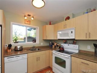 Photo 8: 1115 Norma Crt in VICTORIA: Es Rockheights Half Duplex for sale (Esquimalt)  : MLS®# 675692