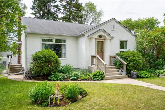 Main Photo: 512 McNaughton Avenue in Winnipeg: Riverview Residential for sale (1A)  : MLS®# 1917720