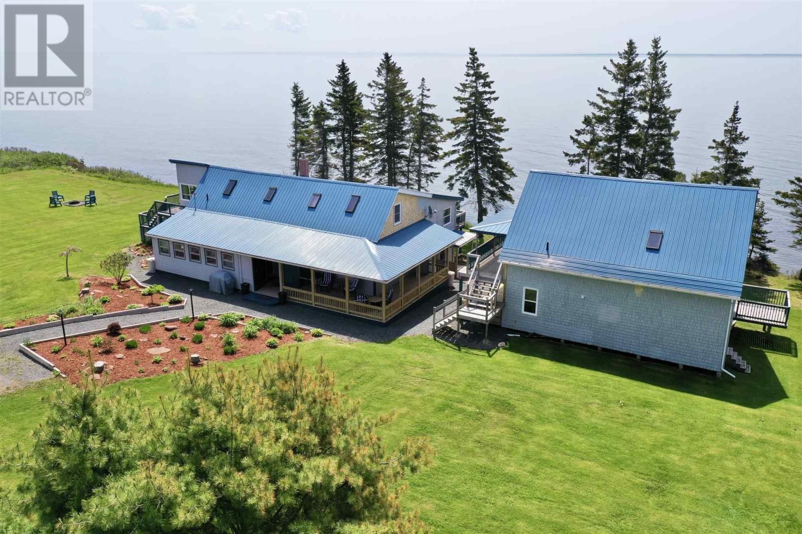 Main Photo: 11561 Shore Road in Little Sands: House for sale : MLS®# 202302102