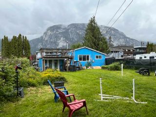 Main Photo: 37956 FOURTH Avenue in Squamish: Downtown SQ House for sale : MLS®# R2888650