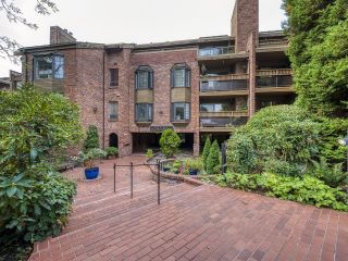 Photo 1: 208 2320 W 40TH Avenue in Vancouver: Kerrisdale Condo for sale in "MANOR GARDENS" (Vancouver West)  : MLS®# R2729245