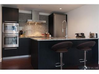 Photo 7: 404 708 Burdett Avenue in VICTORIA: Vi Downtown Residential for sale (Victoria)  : MLS®# 320630