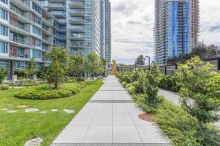 Photo 3: 1205 8031 NUNAVUT Lane in Vancouver: Marpole Condo for sale in "MC2" (Vancouver West)  : MLS®# R2176544