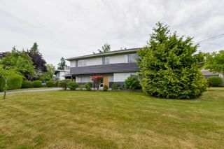 Photo 1: 5046 N WHITWORTH CRESCENT in Delta: Ladner Elementary House for sale (Ladner)  : MLS®# R2278535