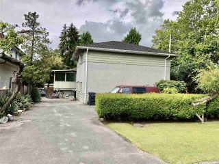 Photo 1: 8211 ELSMORE Road in Richmond: Seafair House for sale : MLS®# R2474586