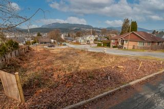 Photo 8: 2635 HENRY Street in Port Moody: Port Moody Centre House for sale : MLS®# R2763964