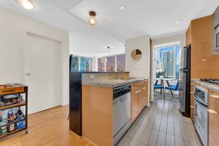 Photo 12: 1108 33 SMITHE Street in Vancouver: Yaletown Condo for sale in "COOPER'S LOOKOUT" (Vancouver West)  : MLS®# R2785311