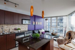Photo 3: 2508 1155 SEYMOUR Street in Vancouver: Downtown VW Condo for sale in "BRAVA" (Vancouver West)  : MLS®# R2120321